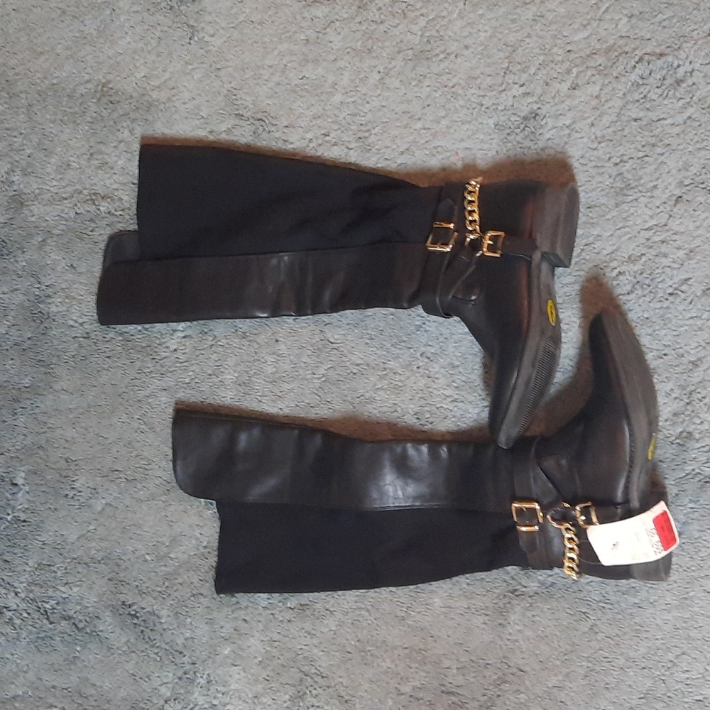 2 for $15 Steve Madden black boots